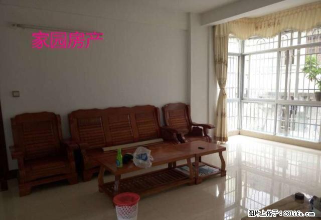 鸿业大厦3房2厅出租,配床、沙发、热水器等1万/年 - 房屋出租 - 房屋租售 - 钦州分类信息 - 钦州28生活网 qinzhou.28life.com