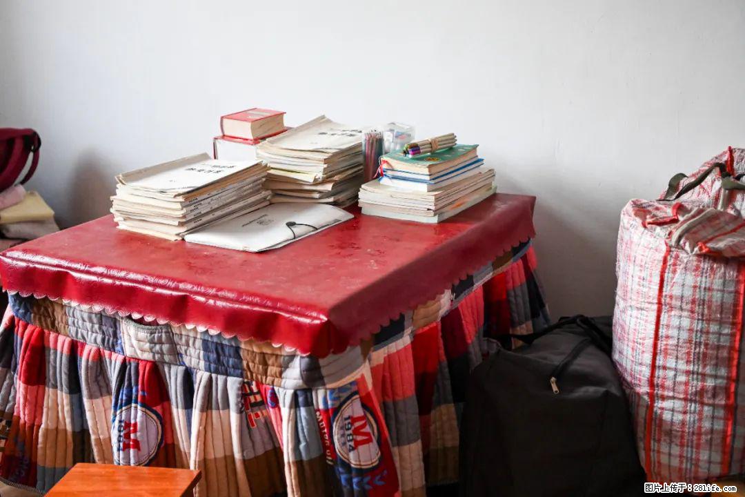 全网追的“扁担女孩”，找了一份暑假工，时薪12元 - 钦州生活资讯 - 钦州28生活网 qinzhou.28life.com